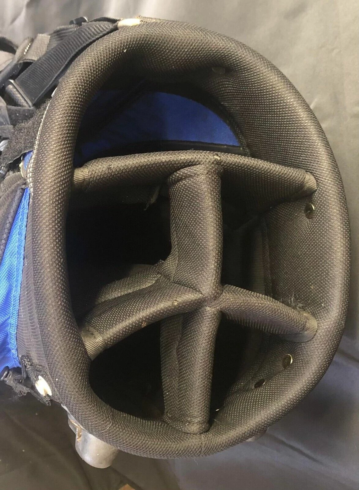 5 Division Mizuno OSAKA Stand Golf Clubs Bag 8 5 Division Mizuno OSAKA Stand Golf Clubs Bag - Image 6