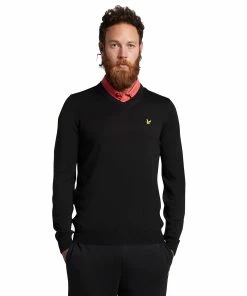 Lyle & Scott V-Neck Golf Pullover KN1040